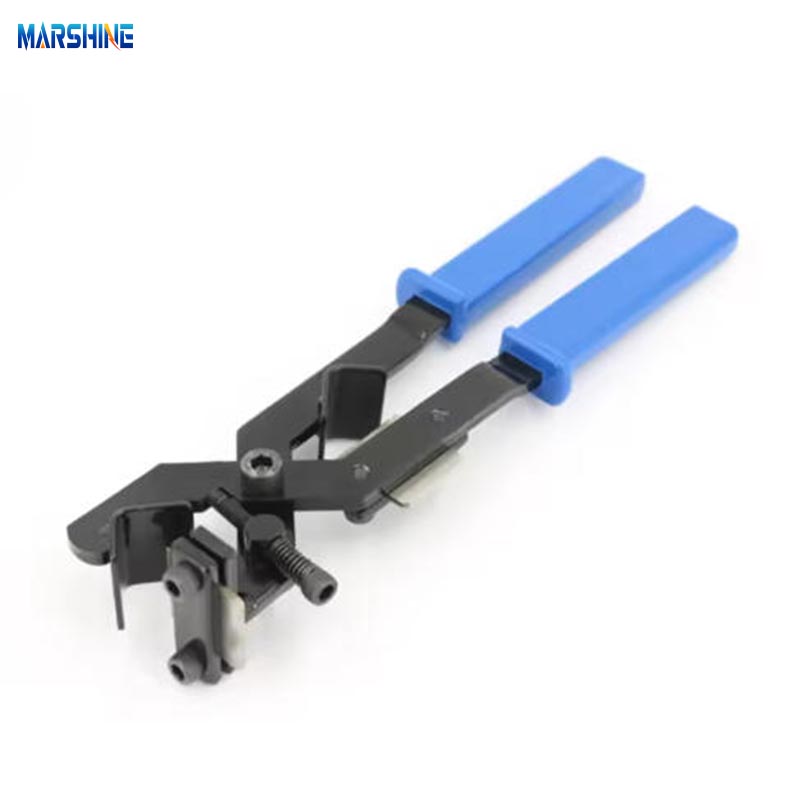 수공구로 전선을 빠르게 벗겨내는 비결은 무엇인가요?