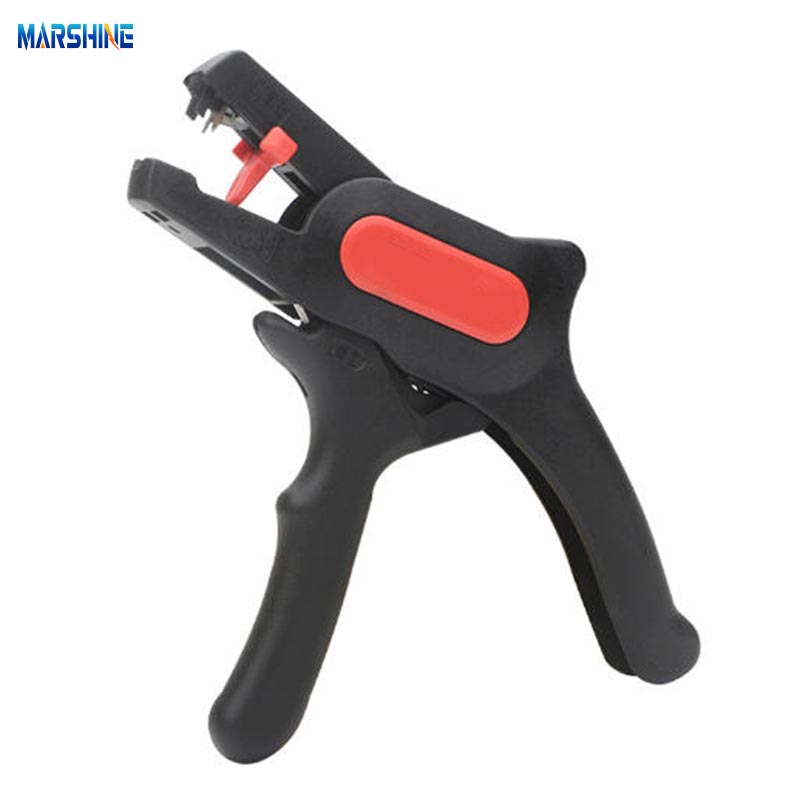 자동 와이어 스트리퍼를 사용하는 단계는 무엇입니까